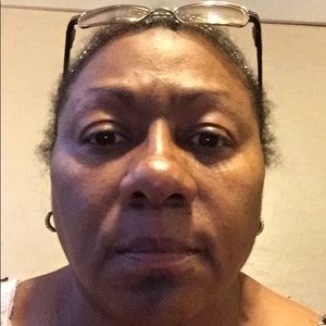 Meet your Posher, Rena